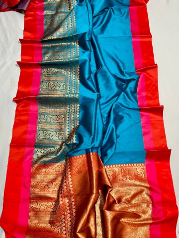 Soft Banarasi Silk Saree | With Contrast Pallu Anad Blouse